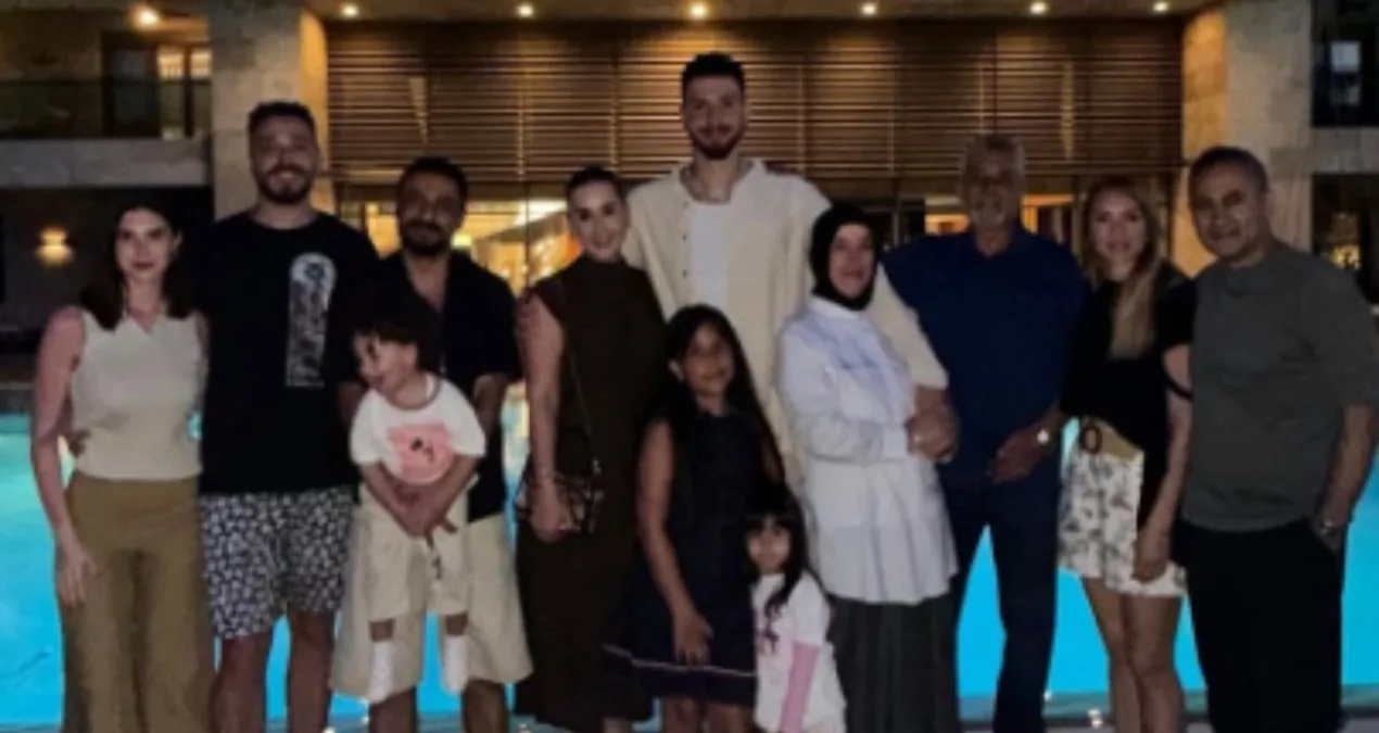 Ayrılık iddiaları sonrası Alperen Şengün rotayı aile tatiline çevirdi