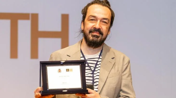 Ödüllü ilk yapay zekâ filmi