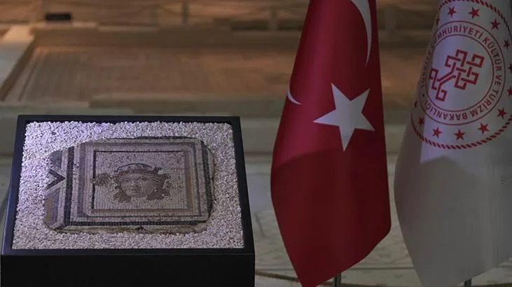 ABD'den iade edilen Zeugma mozaik paneli evine kavuştu