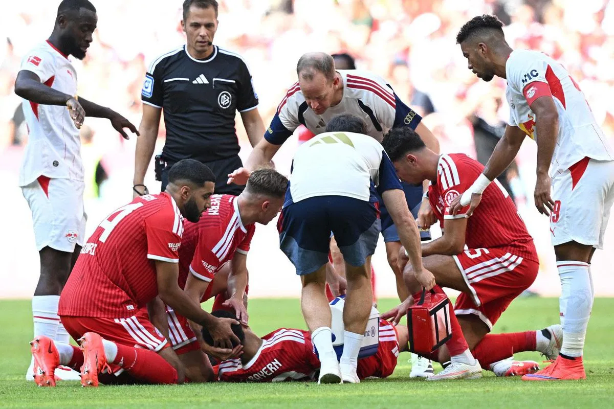 Bayern Münih-Leipzig maçında korkutan anlar! Yıldız futbolcu bayıldı