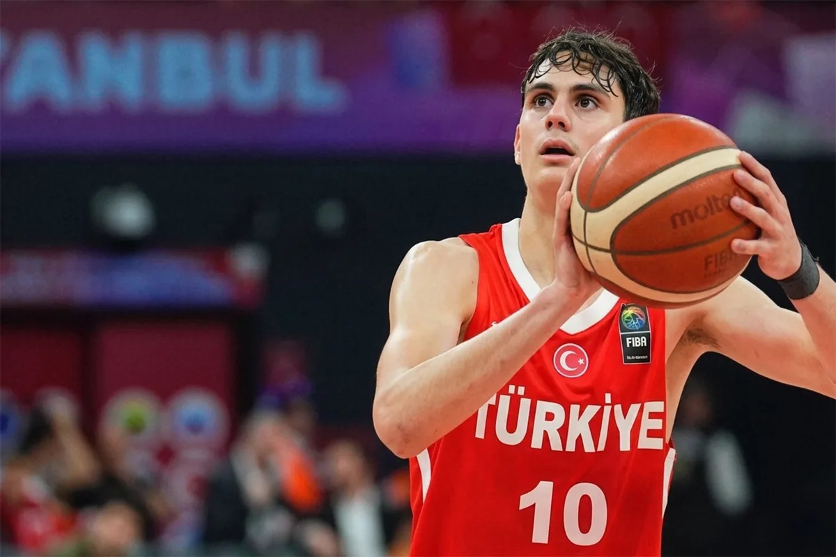 Babasının izinden gitti! Ünlü çiftin oğlu milli takıma seçildi