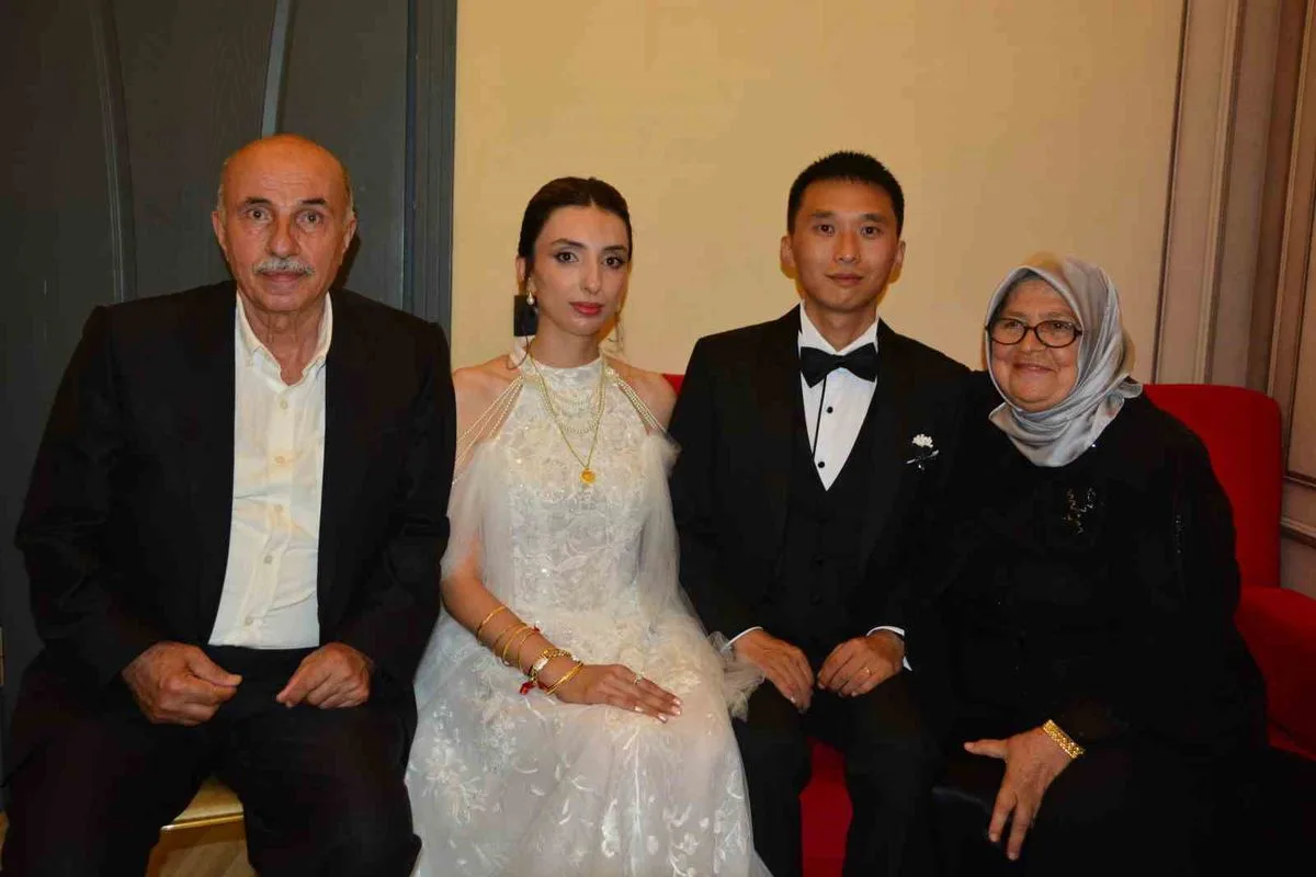 Ordulu Şahika, Çinli Eşiyle Evlendi