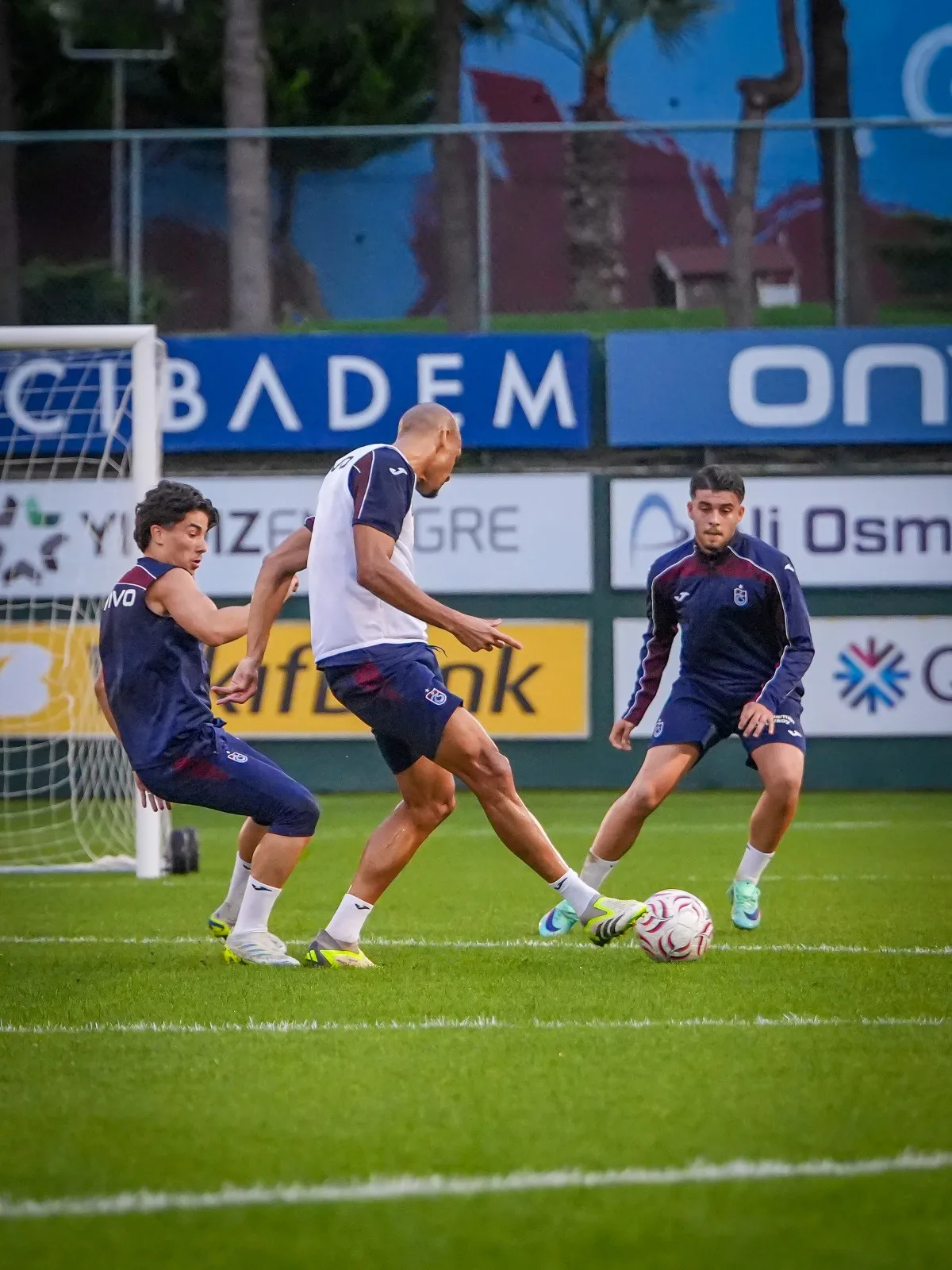 Trabzonspor, Samsunspor maçı hazırlıklarına Thomas Reis yönetiminde başladı